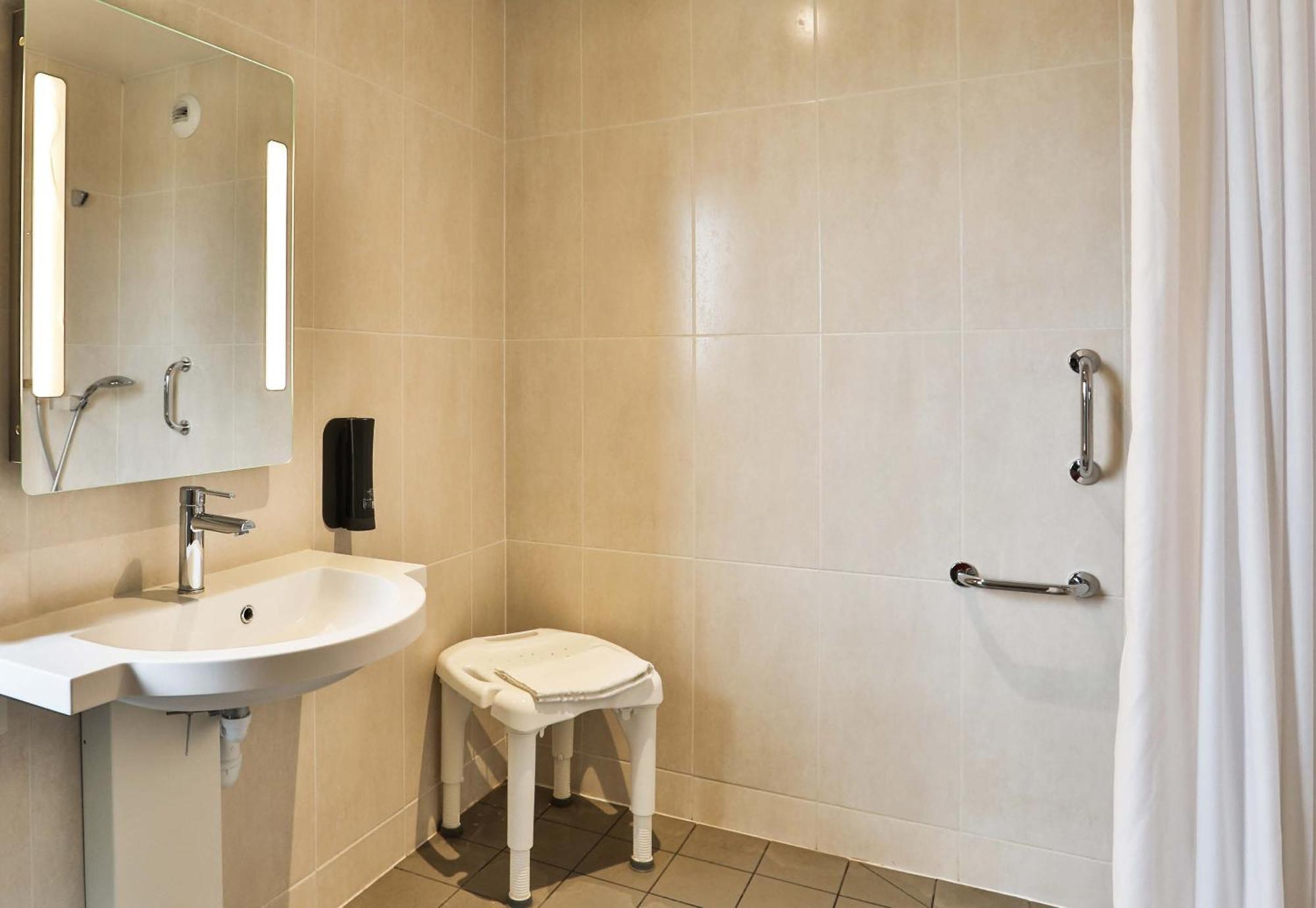 B&B Hotel ليزيربييه المظهر الخارجي الصورة